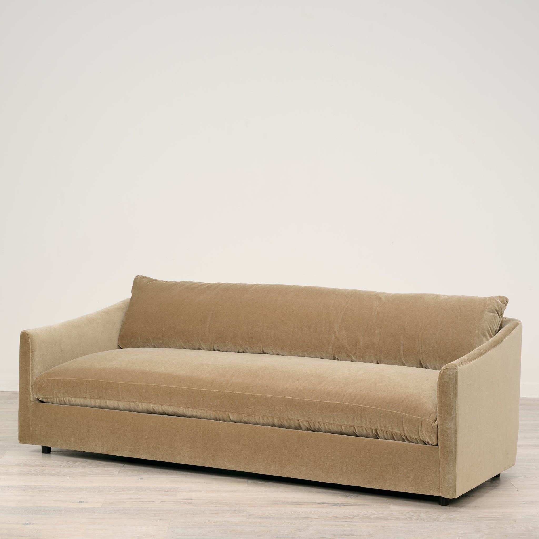 Adler Sofa in Kidproof Camel (92)