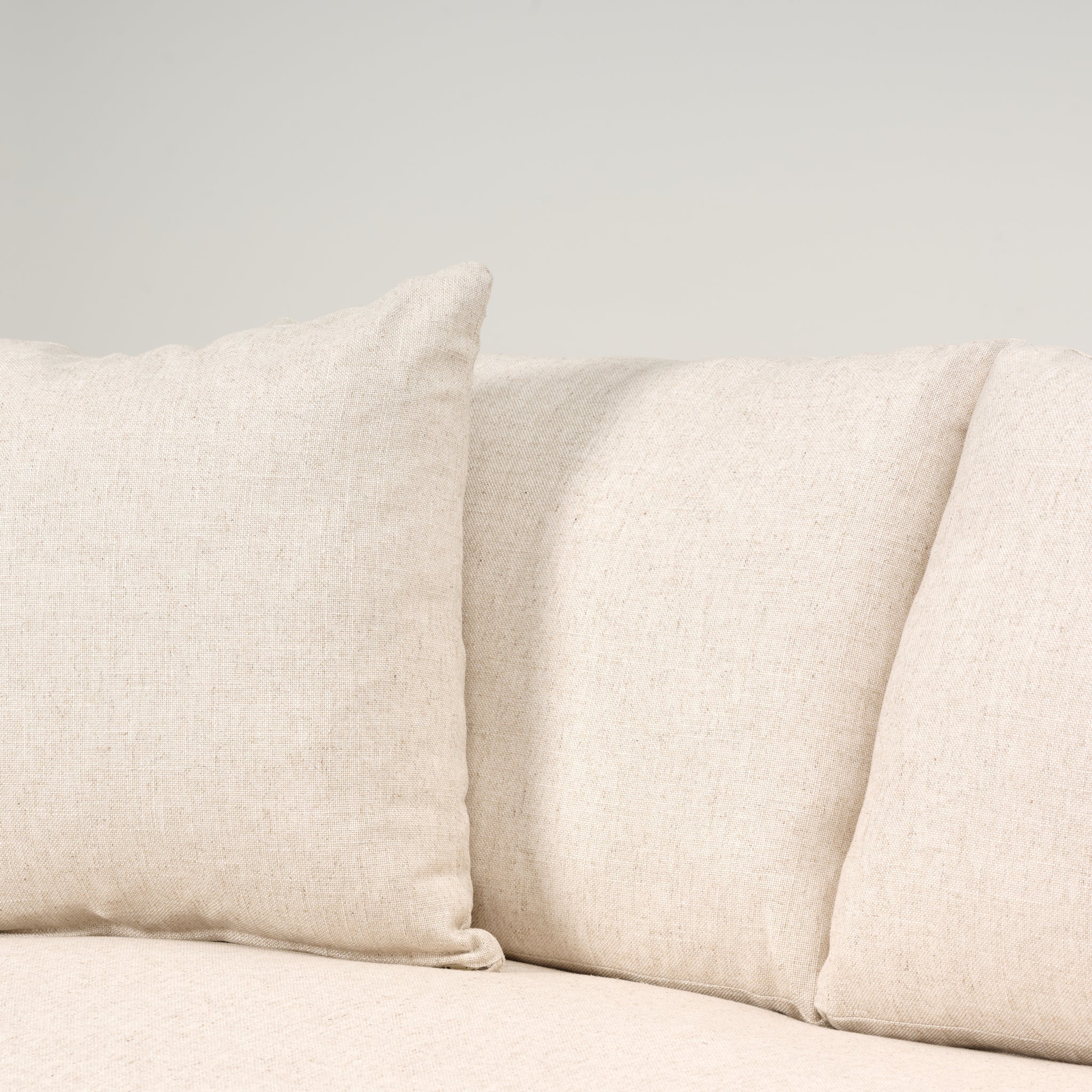 Everleigh Sofa in Sandy Wheat (89)