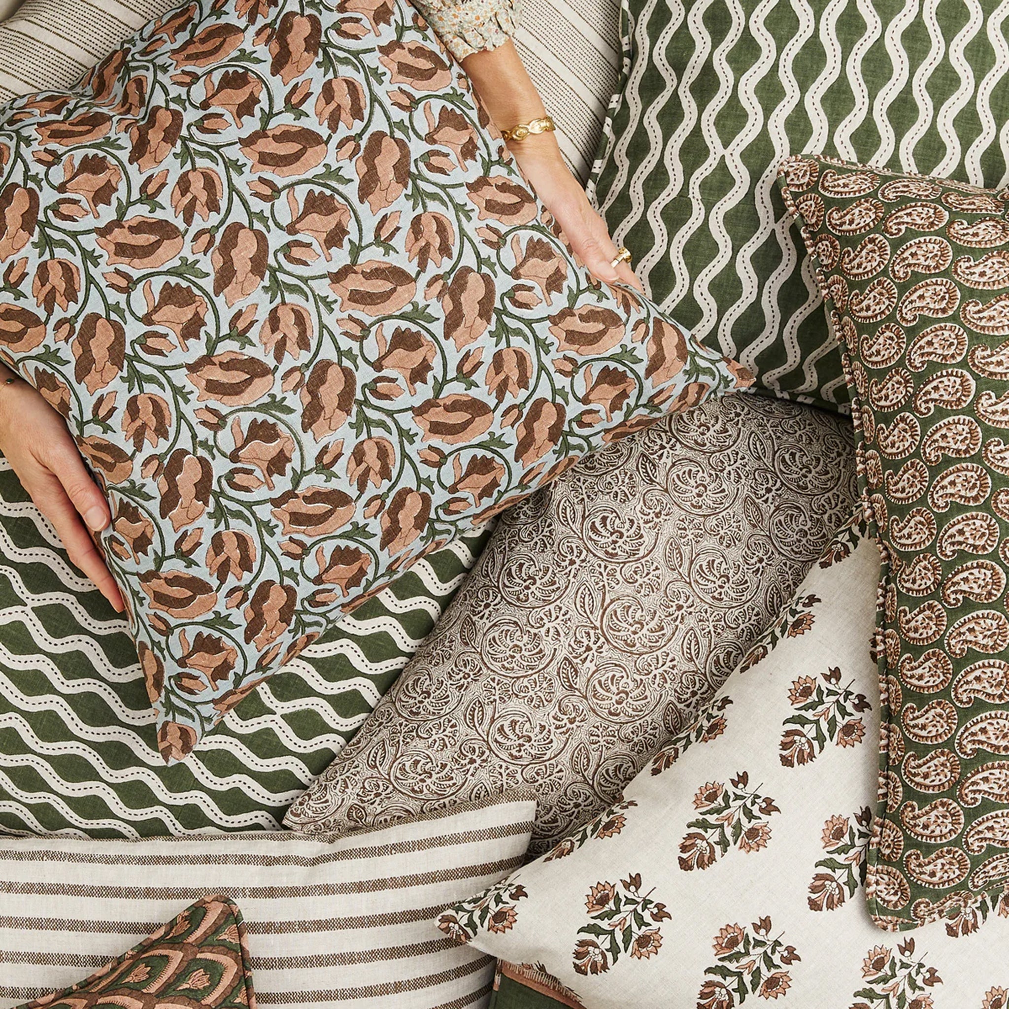 Lahore Rosewood Linen Pillow (20x20)