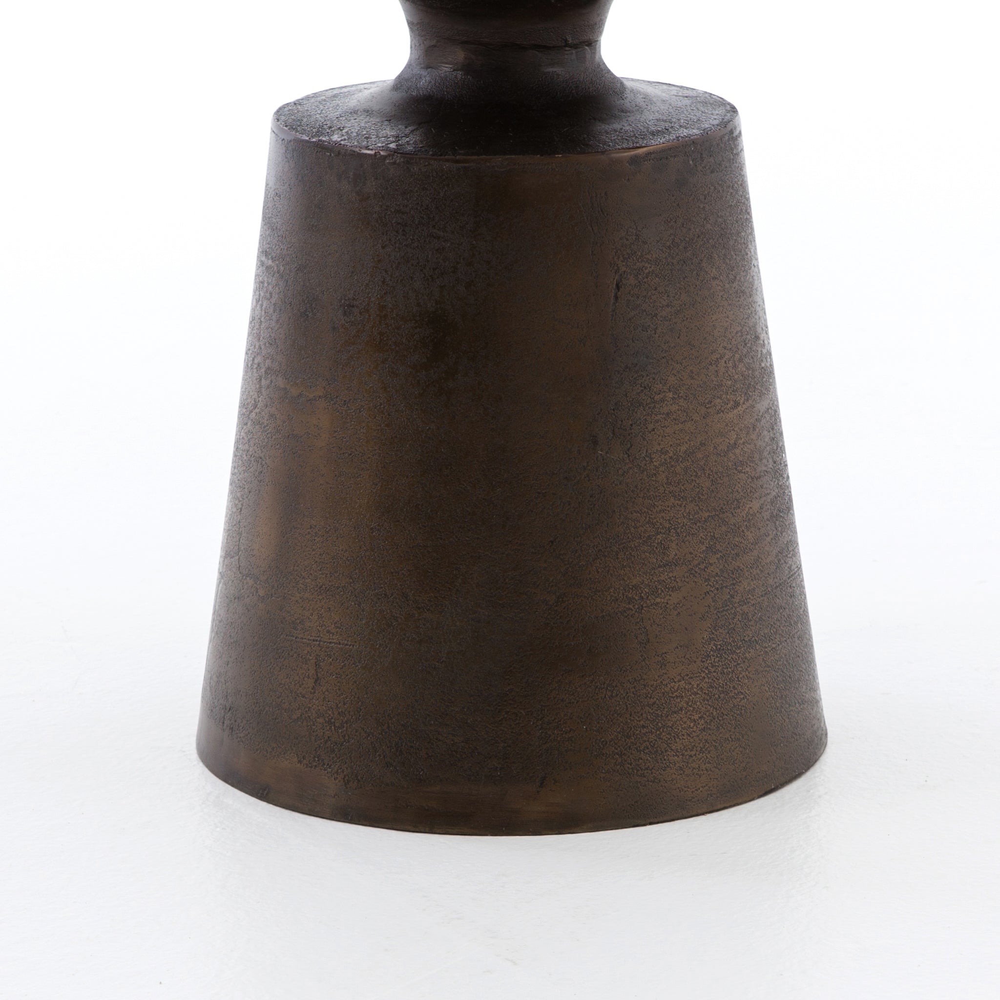 Fable Indoor/Outdoor End Table in Antique Rust