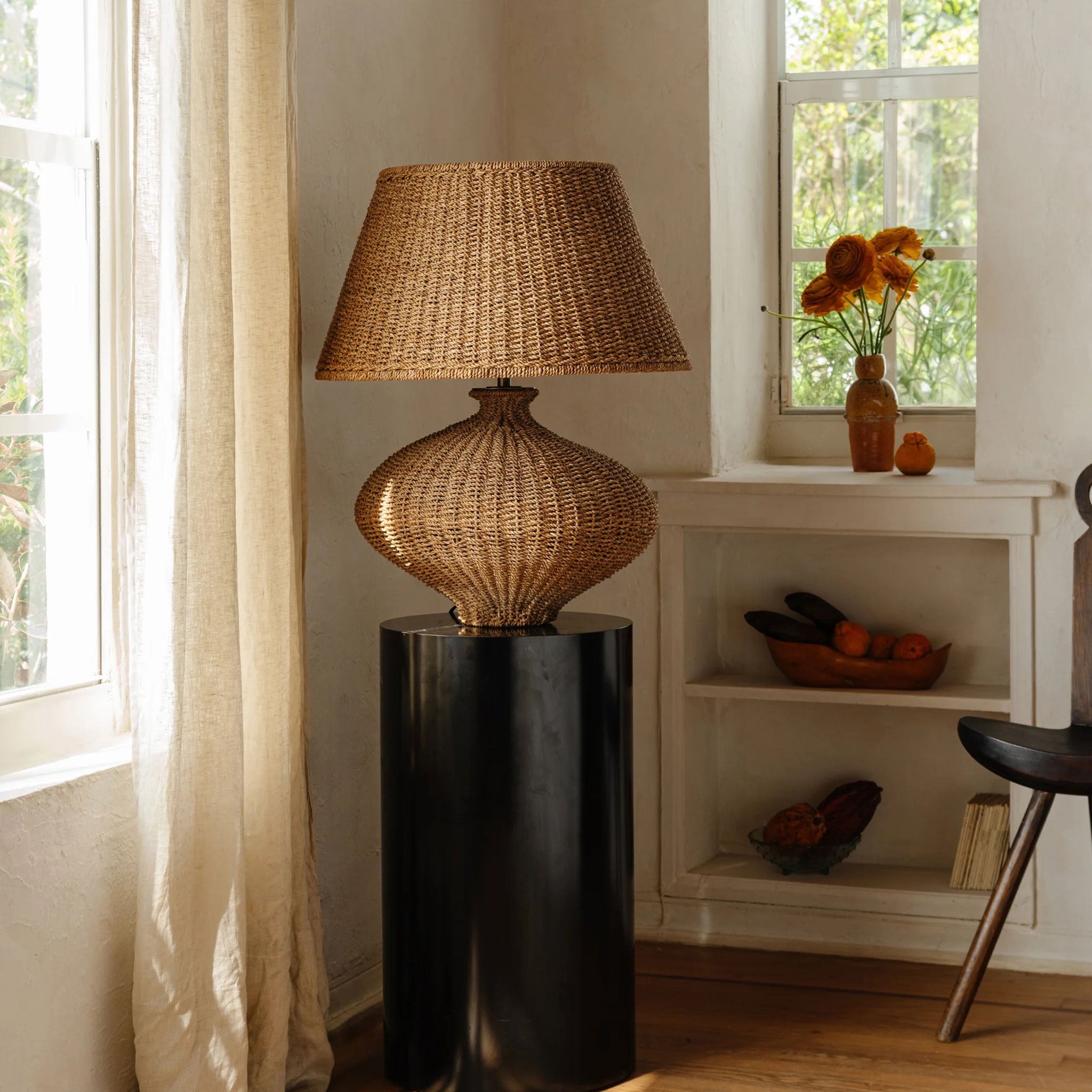 Nette Table Lamp