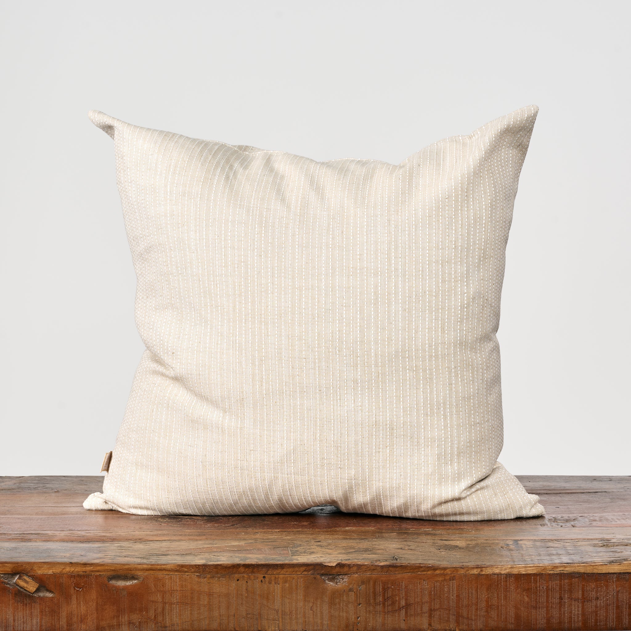 Coconut Cream Pillow (22x22)